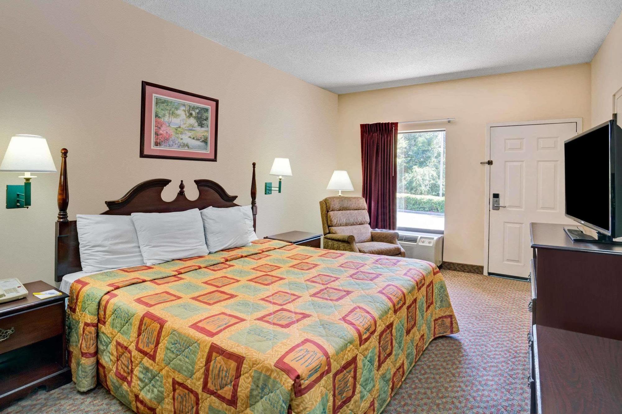 Days Inn - Chapel Hill Extérieur photo